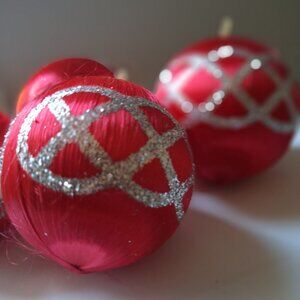Christmas ornament vintage  satin silk thread balls